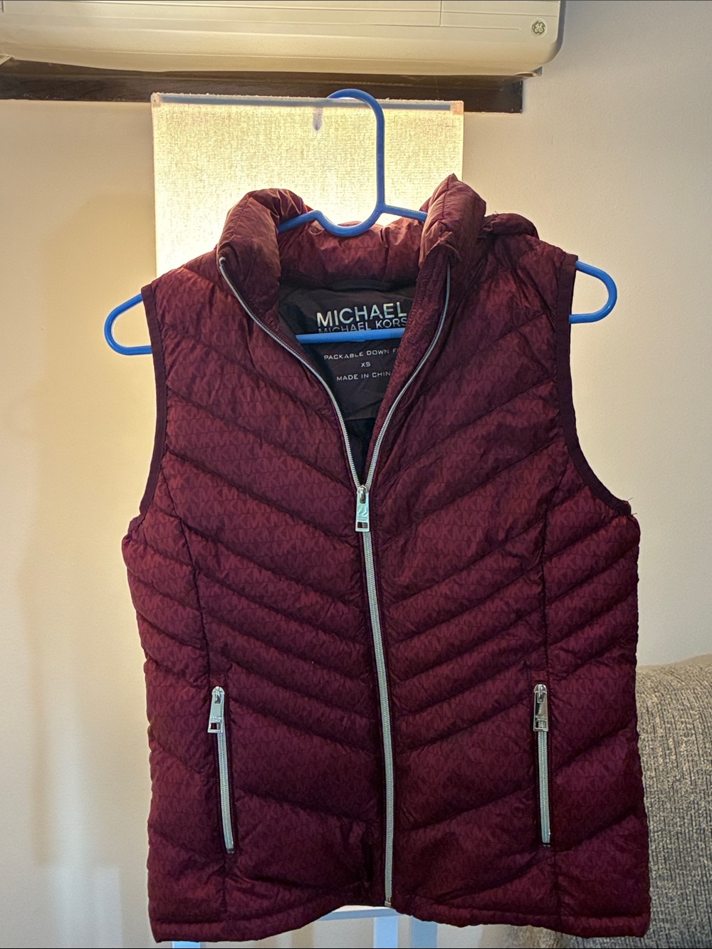 NWOT MICHAEL Michael Kors Quilted Burgundy Packable Vest